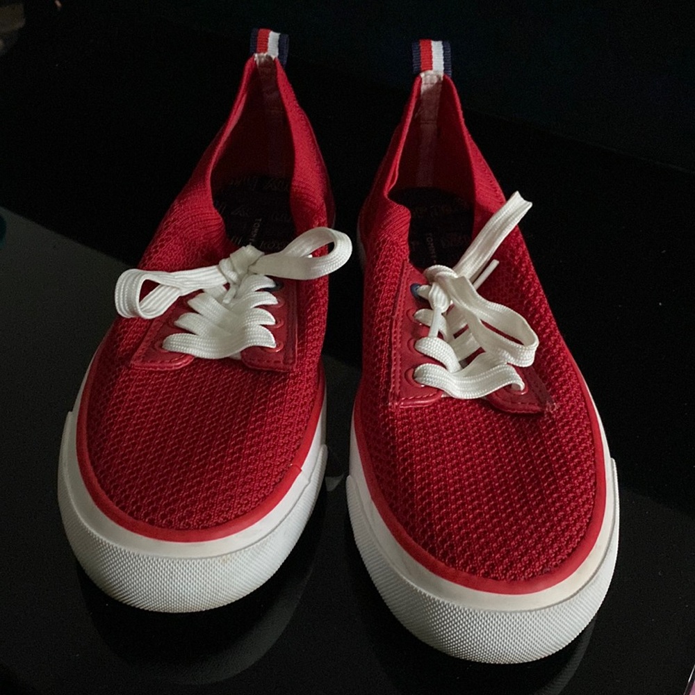 Red Tommy Hilfigers